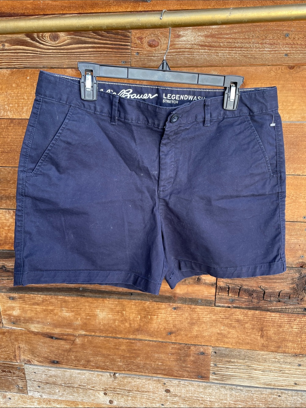 Eddie Bauer Legend Wash Stretch Navy Chino Shorts Women’s Size 12